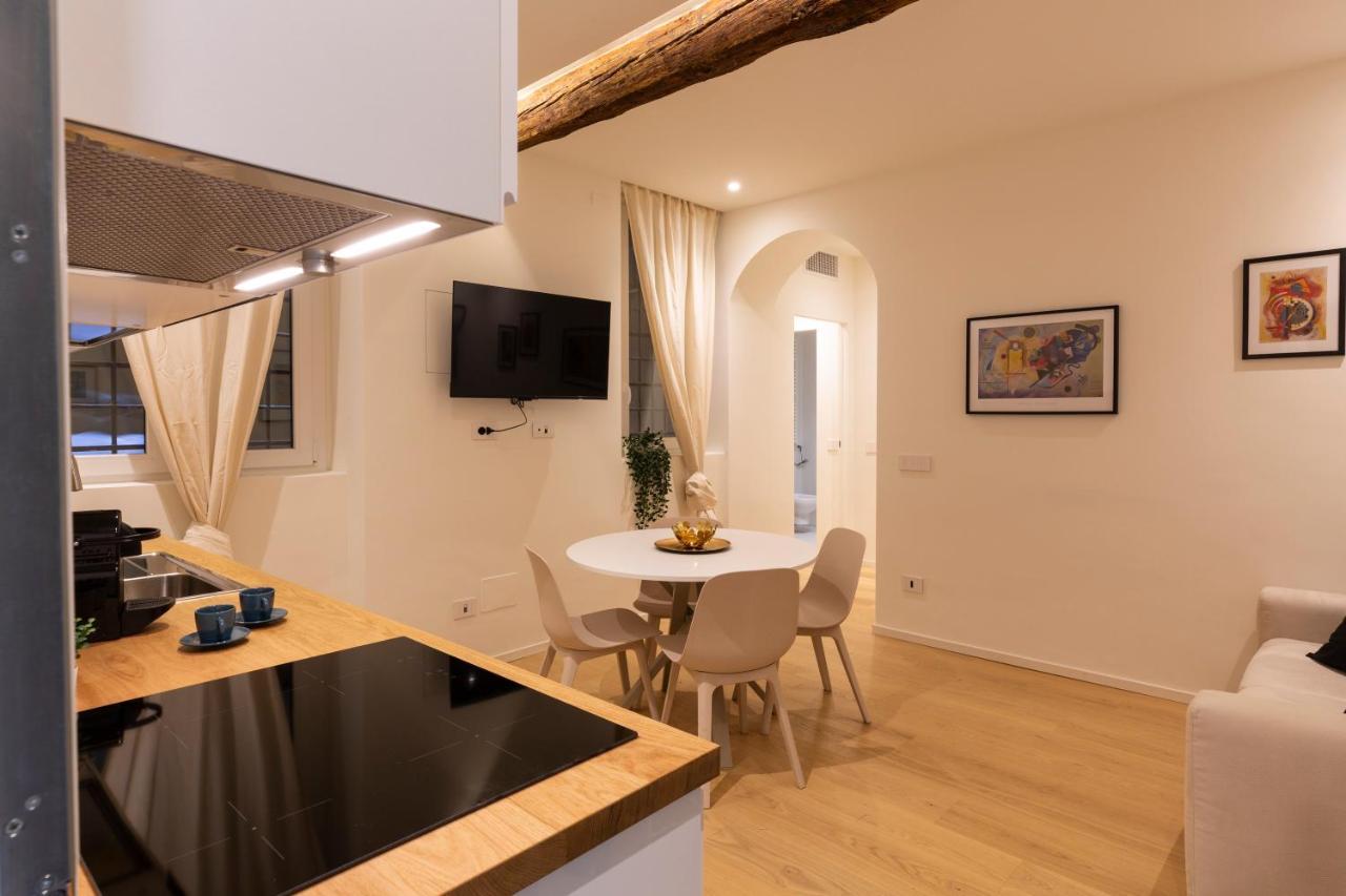 Domus Ticinese Apartment Milan Exterior photo