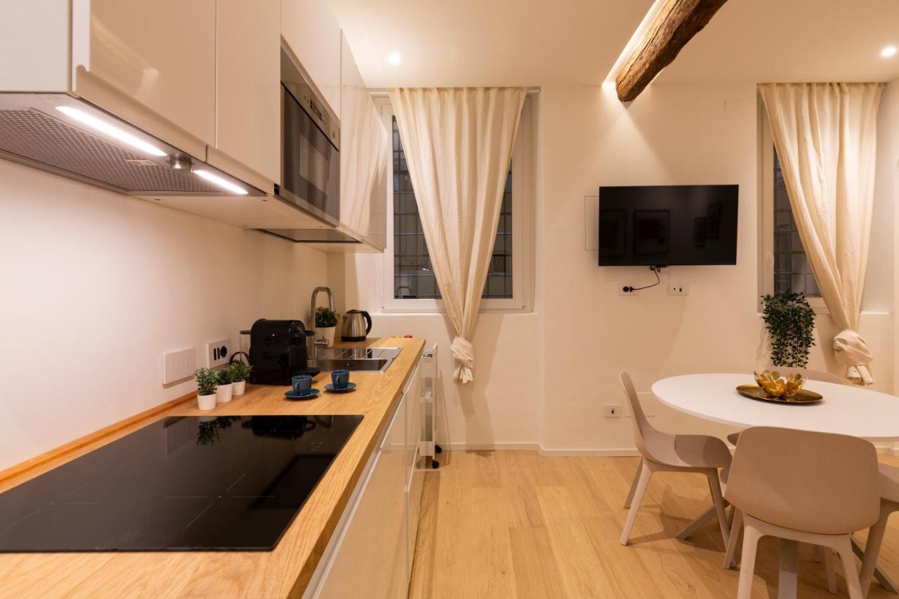 Domus Ticinese Apartment Milan Exterior photo